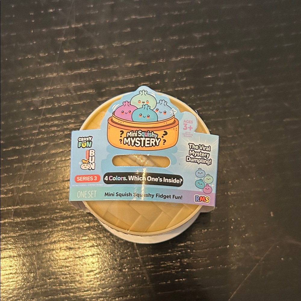 🐣 VIRAL EASTER 🐣- Order by 10 for same day 🚀 Mini Squish Mystery Toy - Tan
